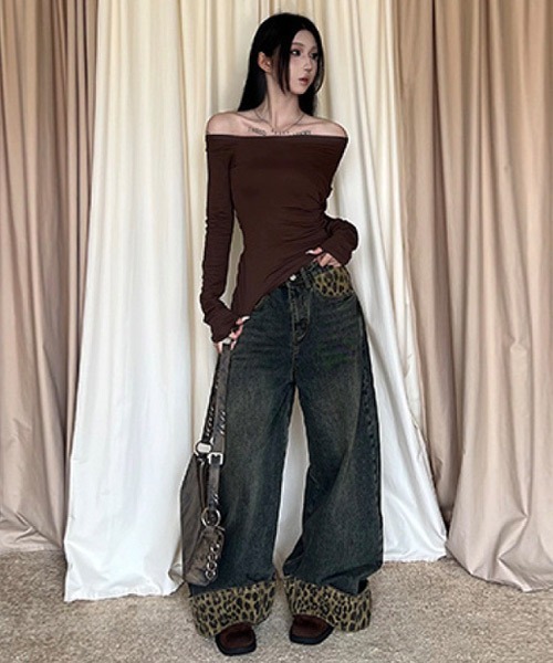 Ressaca(レサーカ)の「レオパード柄ロールアップワイドデニムパンツ(デニムパンツ・レディース・ブルー・S/L/M)」の4枚目の写真