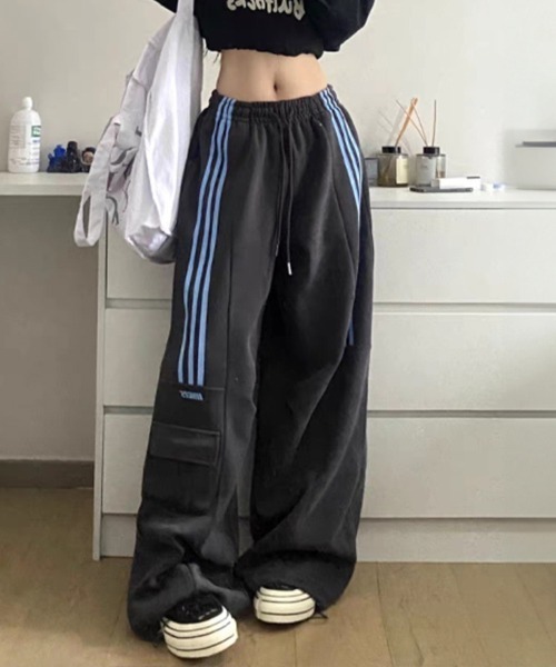 SallyLunn(サリーラン)の「サイドラインルーズパンツ(その他パンツ・レディース・ホワイト/グレー・MEDIUM/LARGE)」の6枚目の写真