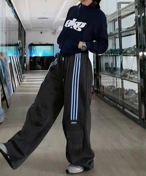 SallyLunn(サリーラン)の「サイドラインルーズパンツ(その他パンツ・レディース・ホワイト/グレー・MEDIUM/LARGE)」の8枚目の写真
