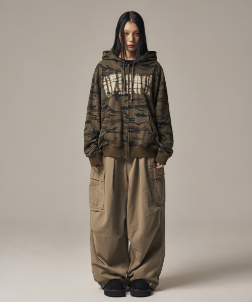 IDWS(アイドンワナセル)の「Titan Cargo Balloon Pants Beige(その他パンツ・レディース・その他・2/0/1)」の8枚目の写真