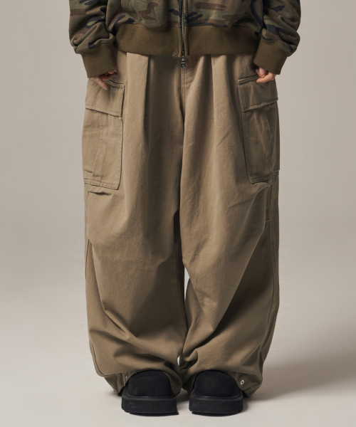 IDWS(アイドンワナセル)の「Titan Cargo Balloon Pants Beige(その他パンツ・レディース・その他・2/0/1)」の9枚目の写真