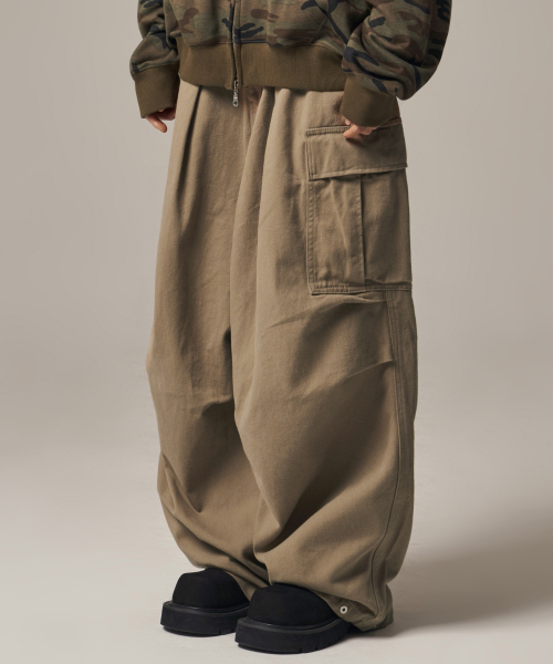 IDWS(アイドンワナセル)の「Titan Cargo Balloon Pants Beige(その他パンツ・レディース・その他・2/0/1)」の13枚目の写真