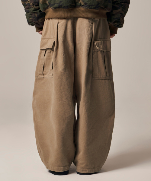 IDWS(アイドンワナセル)の「Titan Cargo Balloon Pants Beige(その他パンツ・レディース・その他・2/0/1)」の15枚目の写真