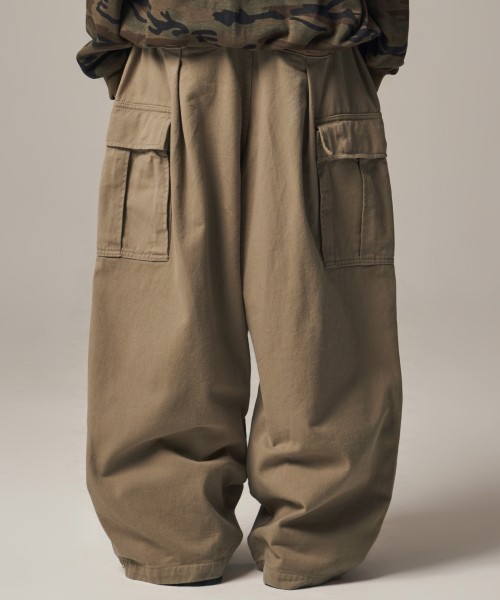 IDWS(アイドンワナセル)の「Titan Cargo Balloon Pants Beige(その他パンツ・レディース・その他・2/0/1)」の17枚目の写真
