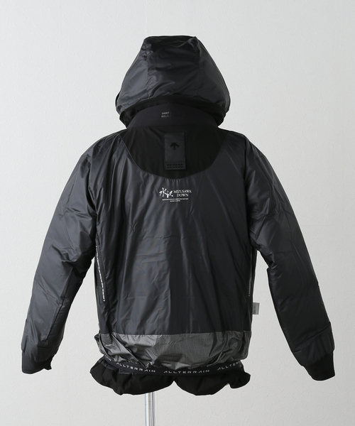 DESCENTE ALLTERRAIN(デサント オルテライン)の「【DESCENTE ALLTERRAIN/デサントオルテライン】 MIZUSAWA DOWN OVERSI(ダウンジャケット/コート・レディース・ブラック・SMALL/MEDIUM)」の13枚目の写真