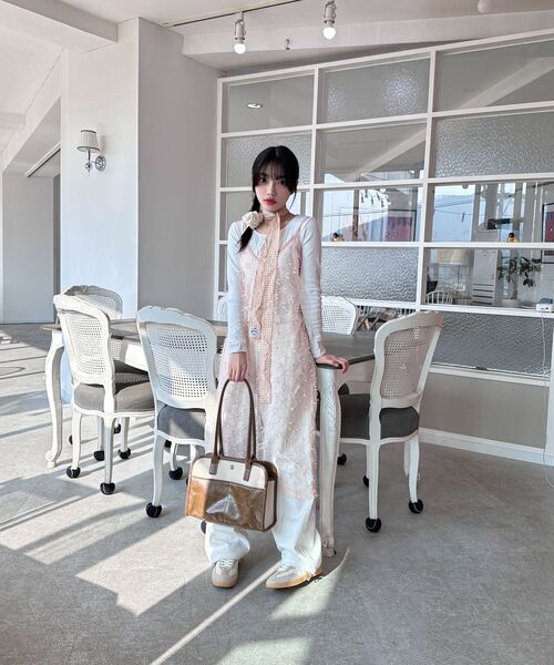 LENEORO(ルネオロ)の「カルモラショルダーバッグ(4色)(ショルダーバッグ・レディース・ブラック/オリーブ/アイボリー/モカ・FREE)」の6枚目の写真