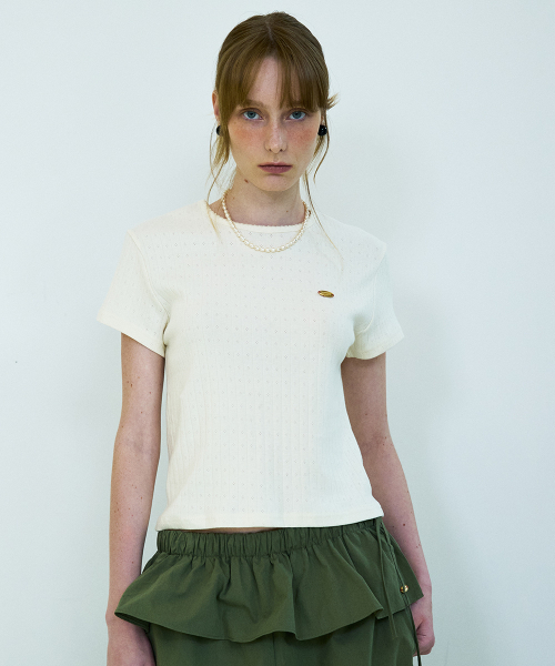 COQUET(コケット)の「Neck Needle Work Detail T Cream(Tシャツ/カットソー・レディース・アイボリー・FREE)」の2枚目の写真