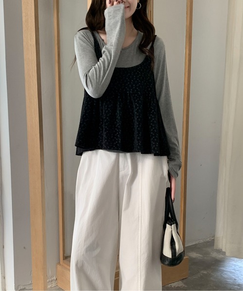 Maison Calme(メゾンカルム)の「【26年春夏新作】小花柄レイヤードキャミチュニック&インナー ロンTセット【マルチウェイ】(Tシャツ/カットソー・レディース・ブラック/ベージュ・F)」の14枚目の写真