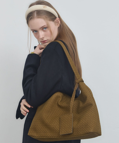 ANC WEAVING MESH BAG_SUEDE CAMEL
