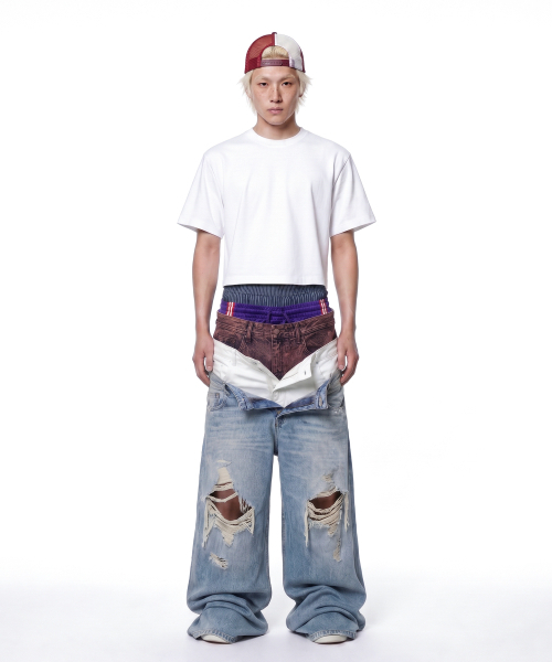 C WEAR BY THE GENIUS(シーウェアバイザジーニアス)の「ヘビーウェイト メンズ クロップTシャツ ホワイト(Tシャツ/カットソー・メンズ・その他・SMALL/MEDIUM/LARGE/X-LARGE/XX-LARGE)」の1枚目の写真