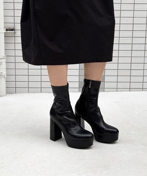 Tomieco(トミエコ)の「厚底ブーツ チャンキーヒール(ブーツ・レディース・ブラック/ブラウン系その他/ブラック系その他/ダークブラウン/ベージュ系その他・S/M/L/LL)」の12枚目の写真
