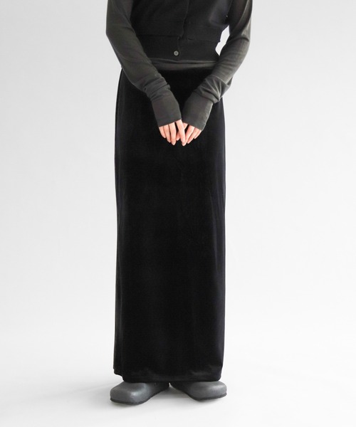 lit(リット)の「Velor Long Tight Skirt(スカート・レディース・ブラウン系その他/ブラック/ブルー・FREE)」の2枚目の写真