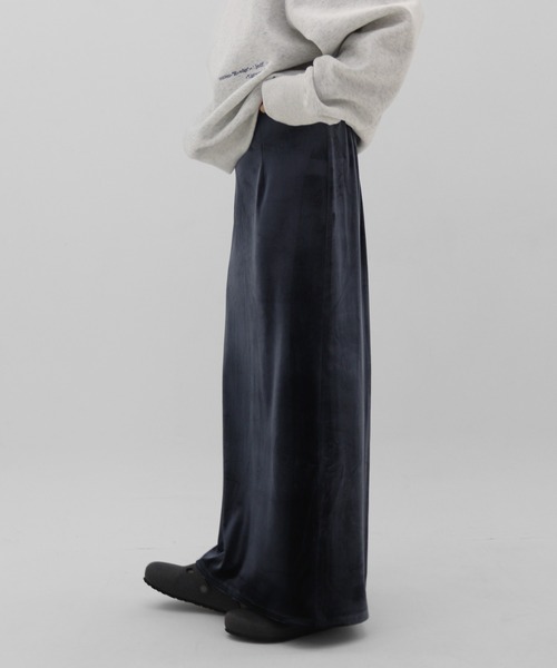 lit(リット)の「Velor Long Tight Skirt(スカート・レディース・ブラウン系その他/ブラック/ブルー・FREE)」の5枚目の写真