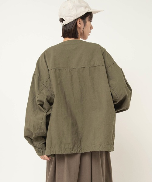 RNA-N（アールエヌエーエヌ）の「J2179 ノーカラーワークジャケット（ノーカラージャケット・レディース・オリーブ/ブラック/ナチュラル・FREE）」の10枚目の写真