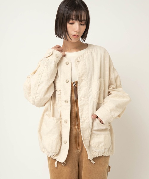 RNA-N（アールエヌエーエヌ）の「J2179 ノーカラーワークジャケット（ノーカラージャケット・レディース・オリーブ/ブラック/ナチュラル・FREE）」の4枚目の写真