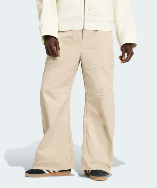 adidas（アディダス）の「adidas/アディダス ORI PREMIUM ESSENTIALS WIDE PANTS トレフォイルロゴ ツイルワイドパンツ 2026年春夏（チノパンツ・メンズ・ブラック/ベージュ・34/32/30/28）」の14枚目の写真
