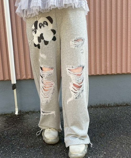 Candy Stripper（キャンディストリッパー）の「DAMAGE PRINT SWEAT パンツ（スウェットパンツ・レディース・ブラック/ピンク/グレー・FREE）」の2枚目の写真