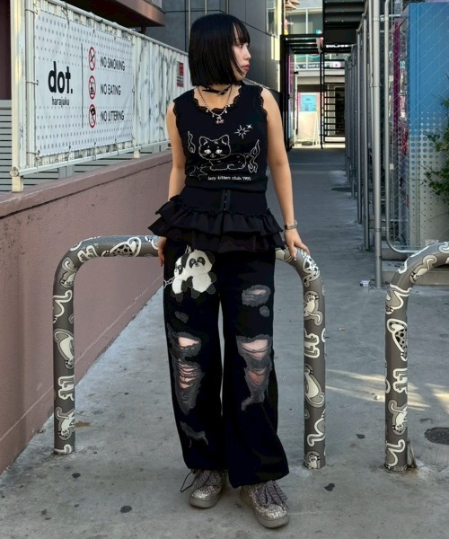 Candy Stripper（キャンディストリッパー）の「DAMAGE PRINT SWEAT パンツ（スウェットパンツ・レディース・ブラック/ピンク/グレー・FREE）」の4枚目の写真