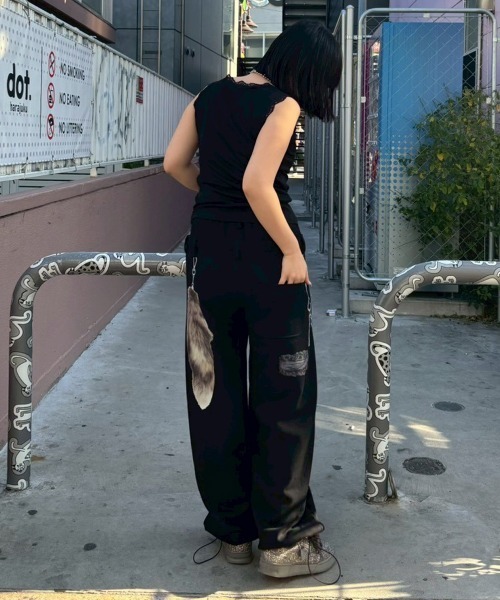 Candy Stripper（キャンディストリッパー）の「DAMAGE PRINT SWEAT パンツ（スウェットパンツ・レディース・ブラック/ピンク/グレー・FREE）」の5枚目の写真