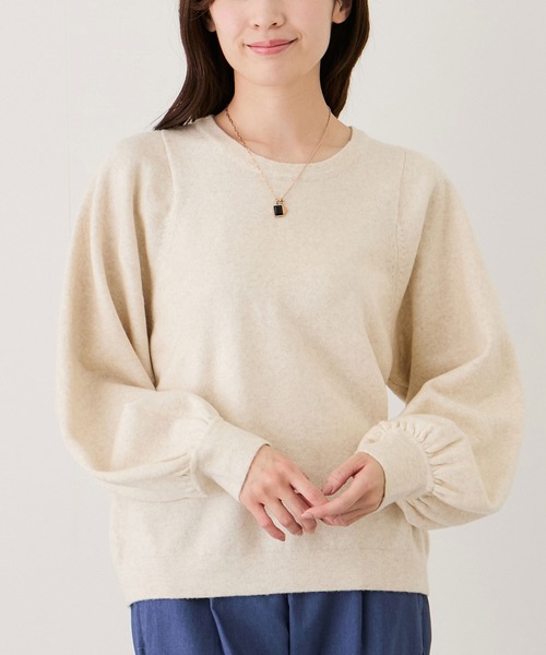Jayro(ジャイロ)の「カシミヤライクボリュームスリーブプルオーバー(ニット/セーター・レディース・サックスブルー/カーキ/ベージュ/イエロー・FREE)」の1枚目の写真