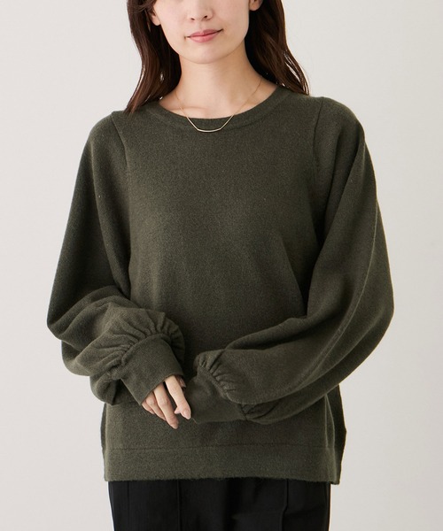 Jayro(ジャイロ)の「カシミヤライクボリュームスリーブプルオーバー(ニット/セーター・レディース・サックスブルー/カーキ/ベージュ/イエロー・FREE)」の2枚目の写真