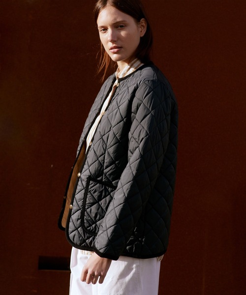 LAVENHAM(ラベンハム)の「Contrast Cornard Jacket Womens / コントラスト コナード ジャケット ウィメンズ|【 CREW NECK JACKET / クルー ネック ジャケット 】(その他アウター・レディース・ブラック・10/12/16/14/8/6)」の2枚目の写真