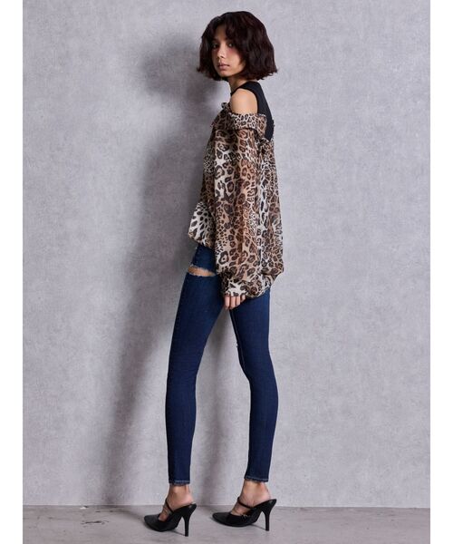 GYDA（ジェイダ）の「GDビジューMOLDチェーンストラップポインテッドミュール（パンプス・レディース・ブラック/オフホワイト・SMALL/LARGE/MEDIUM）」の12枚目の写真