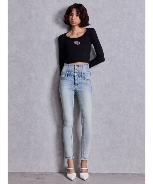 GYDA（ジェイダ）の「GDビジューMOLDチェーンストラップポインテッドミュール（パンプス・レディース・ブラック/オフホワイト・SMALL/LARGE/MEDIUM）」の14枚目の写真