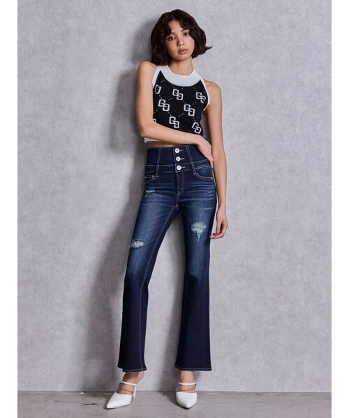 GYDA（ジェイダ）の「GDビジューMOLDチェーンストラップポインテッドミュール（パンプス・レディース・ブラック/オフホワイト・SMALL/LARGE/MEDIUM）」の18枚目の写真