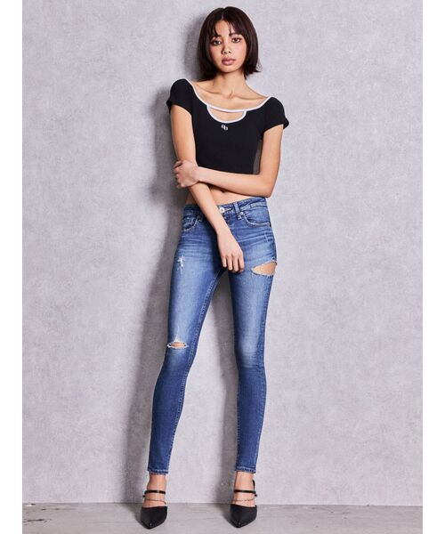 GYDA(ジェイダ)の「GDビジューMOLDチェーンストラップポインテッドミュール(パンプス・レディース・ブラック/オフホワイト・SMALL/LARGE/MEDIUM)」の18枚目の写真