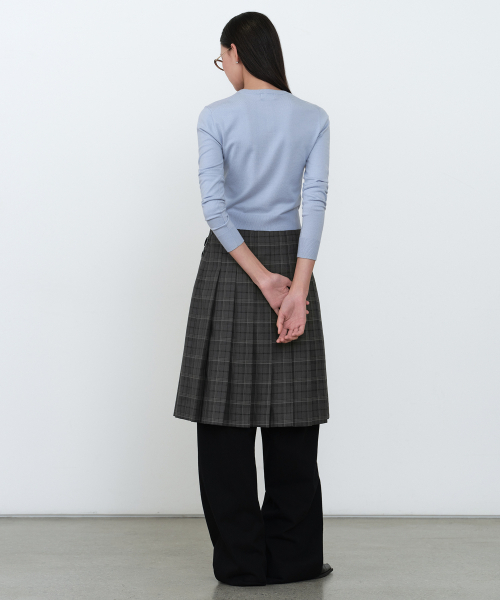 MUSINSA STANDARD WOMAN（ムシンサスタンダードウーマン）の「ウィメンズバックルプリーツチェックニーレングススカート[グレー]（スカート・レディース・その他・X-SMALL/SMALL/MEDIUM/LARGE）」の3枚目の写真