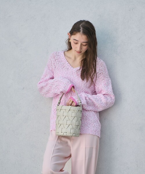 UNITED ARROWS（ユナイテッドアローズ）の「パネル メッシュ バケットバッグ（ショルダーバッグ・レディース・ブラック/オフホワイト・FREE）」の7枚目の写真