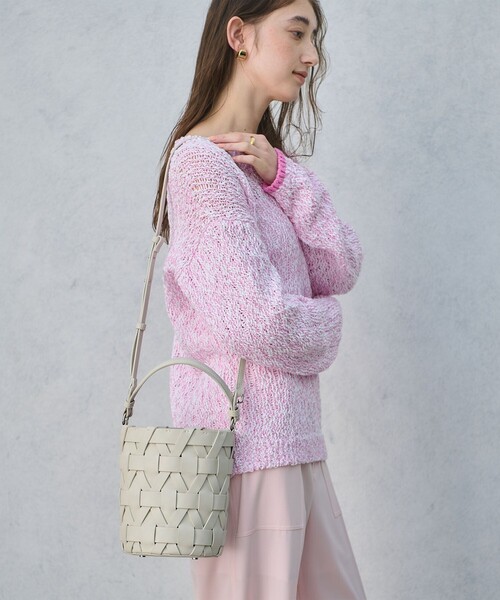 UNITED ARROWS（ユナイテッドアローズ）の「パネル メッシュ バケットバッグ（ショルダーバッグ・レディース・ブラック/オフホワイト・FREE）」の8枚目の写真