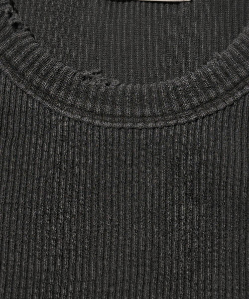 CARGOBROS FOR WOMAN(カーゴブロスフォーウィメン)の「ヴィンテージピグメントスリーブレストップ(チャコール)(Tシャツ/カットソー・レディース・その他・FREE)」の3枚目の写真