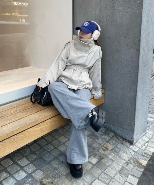 RAY CASSIN（レイカズン）の「スタンドショートトレンチコート（トレンチコート・レディース・ベージュ/ブラウン系その他2/ライトベージュ・FREE）」の8枚目の写真