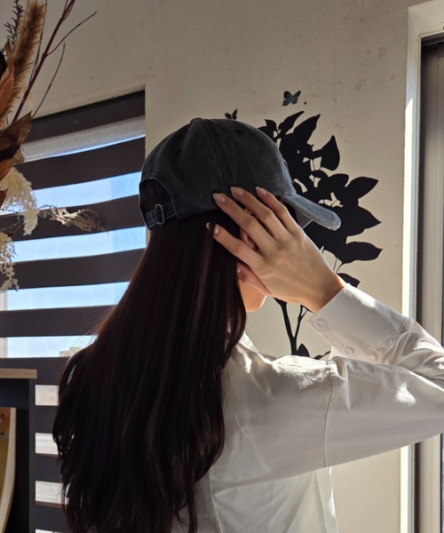 Loco Ocean（ロコオーシャン）の「NEW YORKロゴキャップ ビンテージ加工 ベースボールキャップ 野球帽（キャップ・レディース・ブラック・ONE SIZE）」の4枚目の写真