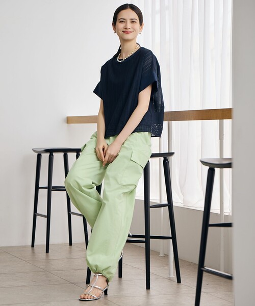 自由区(ジユウク)の「レースエッジ プルオーバー(Tシャツ/カットソー・レディース・ダルブルー系/ネイビー系/アイボリー系・40/38)」の8枚目の写真