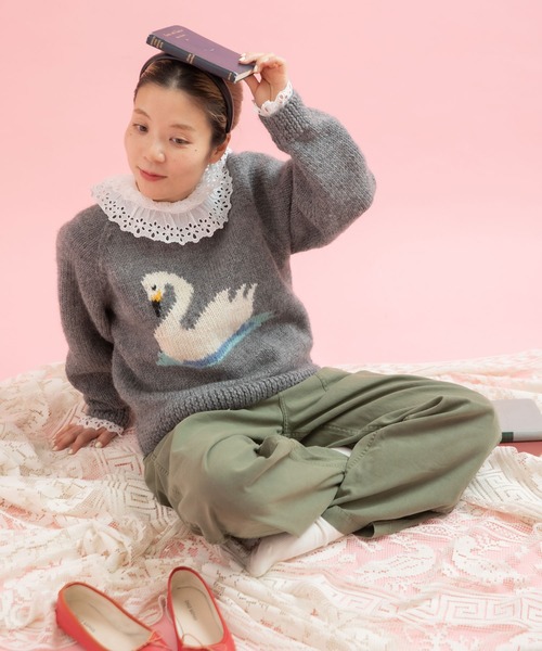 CHILD WOMAN(チャイルドウーマン)の「ネパールギルボックス スワンインターシャプルオーバー(ニット/セーター・レディース・レッド/ブラック/グレー・FREE)」の14枚目の写真