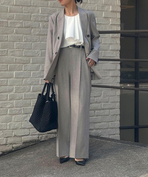 NOLLEY’S(ノーリーズ)の「トリプルカンスクエアベルト20(ベルト・レディース・ベージュ/ブラック/オフホワイト・FREE)」の4枚目の写真