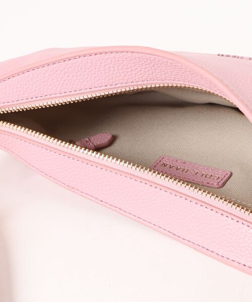 COLE HAAN(コールハーン)の「エリザベス クロスボディ womens(ショルダーバッグ・レディース・ピンク・OSFA)」の7枚目の写真