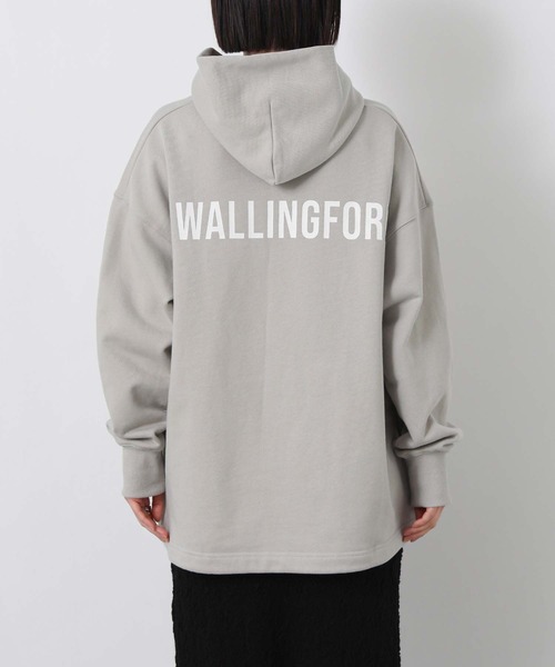 Gready Brilliant(グレディブリリアン)の「裏毛バックロゴフーディー(Tシャツ/カットソー・レディース・グレイッシュベージュ/ネイビー・38)」の14枚目の写真
