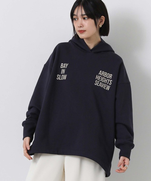 Gready Brilliant(グレディブリリアン)の「裏毛バックロゴフーディー(Tシャツ/カットソー・レディース・グレイッシュベージュ/ネイビー・38)」の12枚目の写真