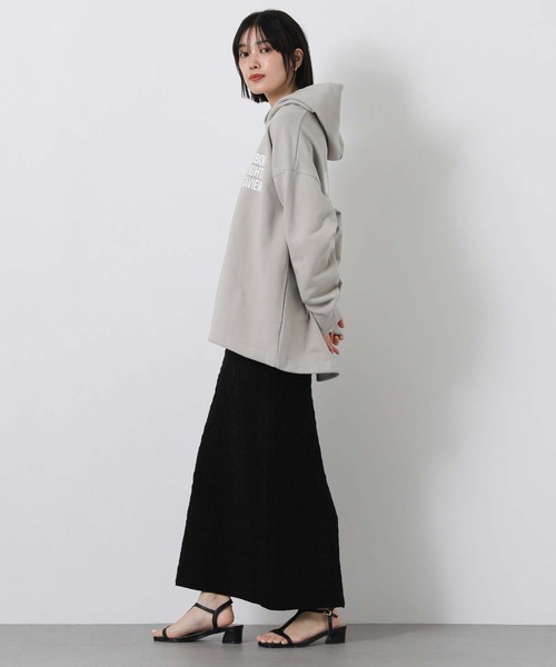 Gready Brilliant(グレディブリリアン)の「裏毛バックロゴフーディー(Tシャツ/カットソー・レディース・グレイッシュベージュ/ネイビー・38)」の21枚目の写真