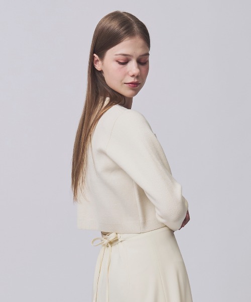 SWINGLE(スウィングル)の「金ボタンクルーネックカーディガン(カーディガン/ボレロ・レディース・イエロー/ピンク/ブラック/オフホワイト・FREE)」の10枚目の写真