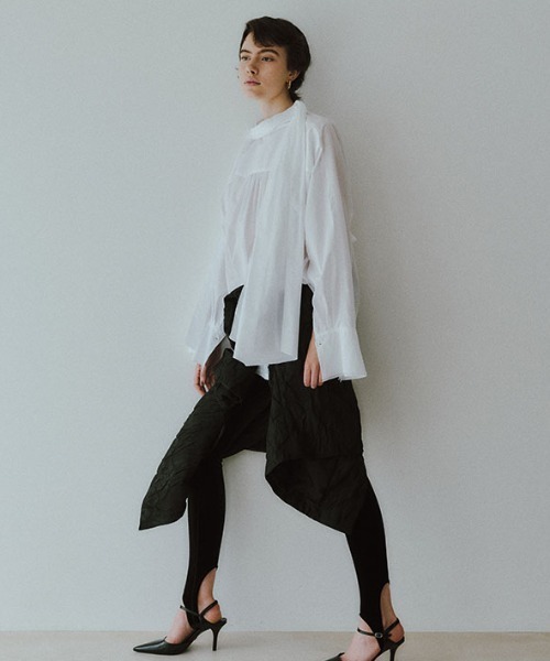 ETRE TOKYO（エトレトウキョウ）の「SANTEボウタイリボンシャツ（シャツ/ブラウス・レディース・ネイビー/ホワイト/ライトブルー・FREE）」の14枚目の写真