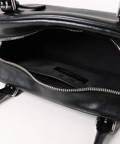 STANDOIL（スタンドオイル）の「Square Bowling Bag 25O-165A-BK（ショルダーバッグ・レディース・ブラック・FREE）」の4枚目の写真