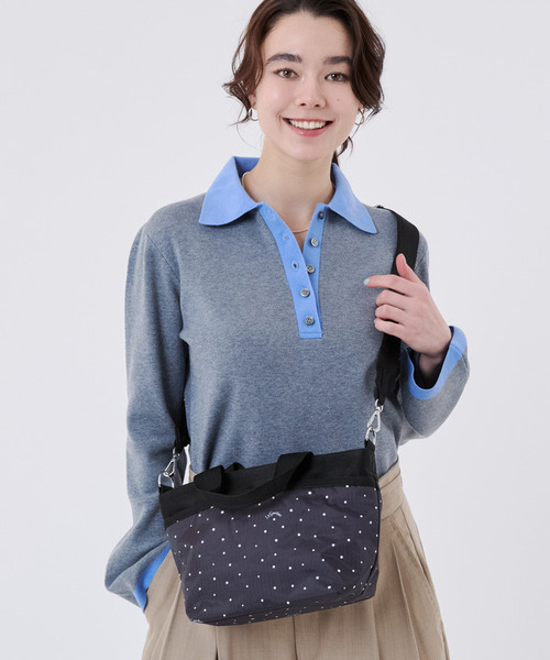 LeSportsac(レスポートサック)の「SMALL BUCKET TOTE ブリスドッツ(トートバッグ・レディース・ブラック・FREE)」の1枚目の写真