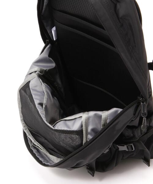 THE NORTH FACE(ザノースフェイス)の「THE NORTH FACE/ザ・ノース・フェイス/Big Shot(バックパック/リュック・メンズ・ブラック・F)」の2枚目の写真
