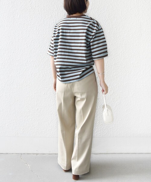 SHIPS(シップス)の「【WEB限定】マルチ ボーダー 5分袖 TEE(Tシャツ/カットソー・レディース・ブラウン/ライトグレー/ネイビー・ONE SIZE)」の15枚目の写真