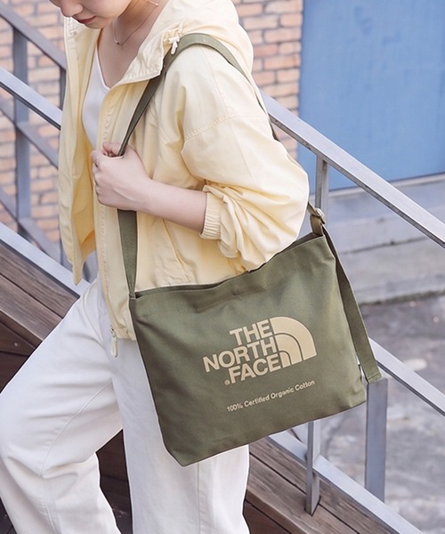 THE NORTH FACE(ザノースフェイス)の「【THE NORTH FACE】ORGANIC C MUSETTE(ショルダーバッグ・メンズ・アイボリー系1/アイボリー系4/アイボリー系3/アイボリー系2/オリーブ/ブラック・FREE)」の6枚目の写真